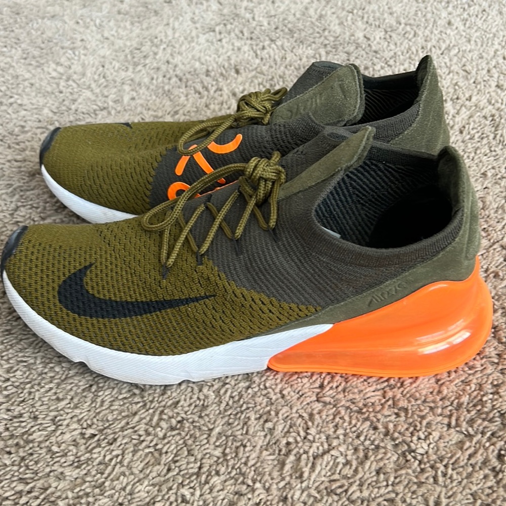 Nike Men’s 27c sneakers